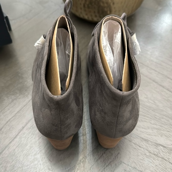 WOMEN'S DR. SCHOLLS DAKOTA WEDGE BOOTIES (WIDE) - Picture 7 of 8